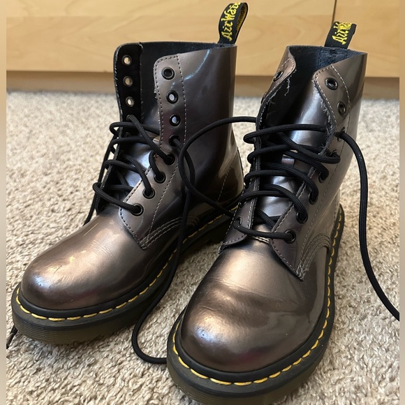 dark silver metallic dr martens - Picture 1 of 3
